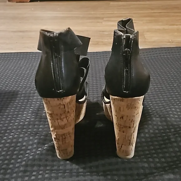 Steve Madden,  Selinah,  black, size 10, wedges - Picture 4 of 11